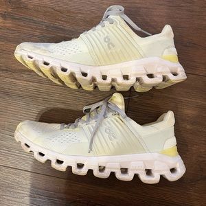 on cloudswift limelight size 8 on running shoes